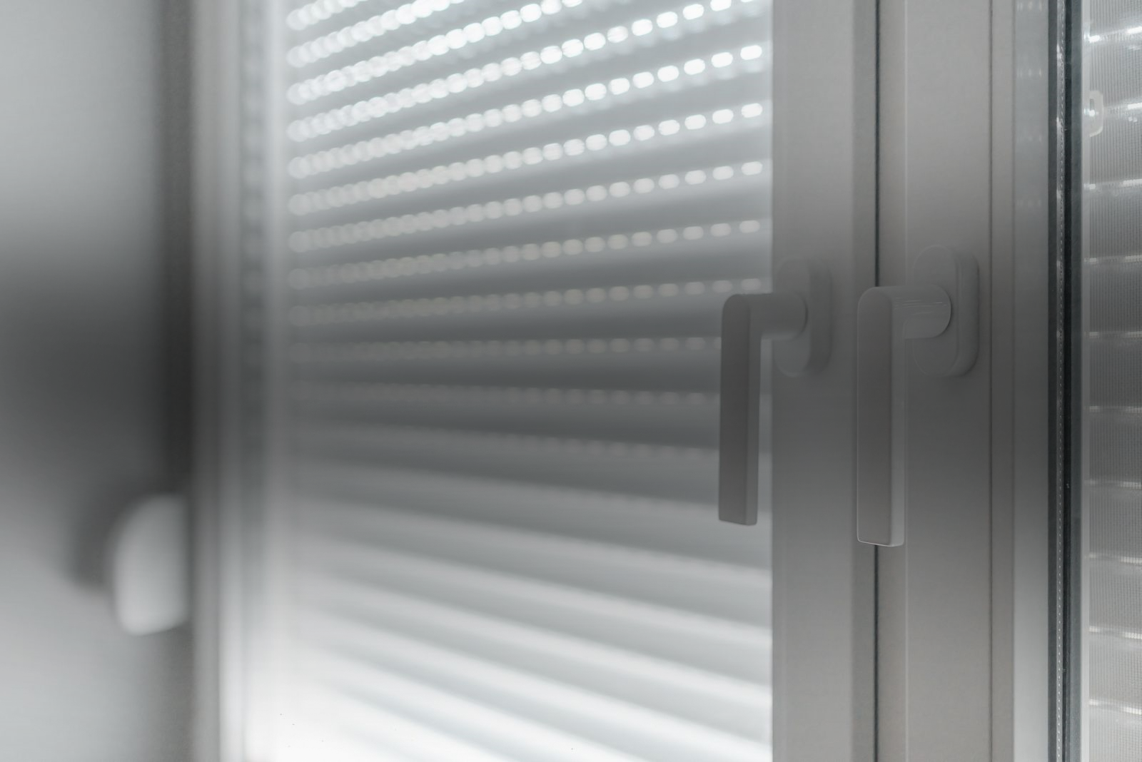 Integral Blinds